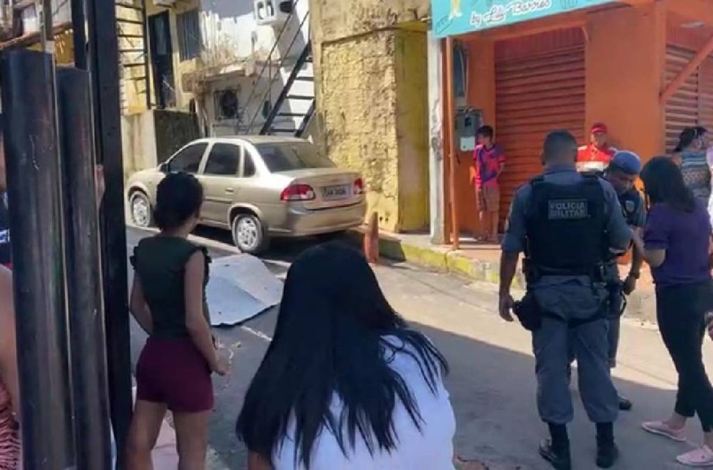 Homem é morto em via pública na Compensa em Manaus