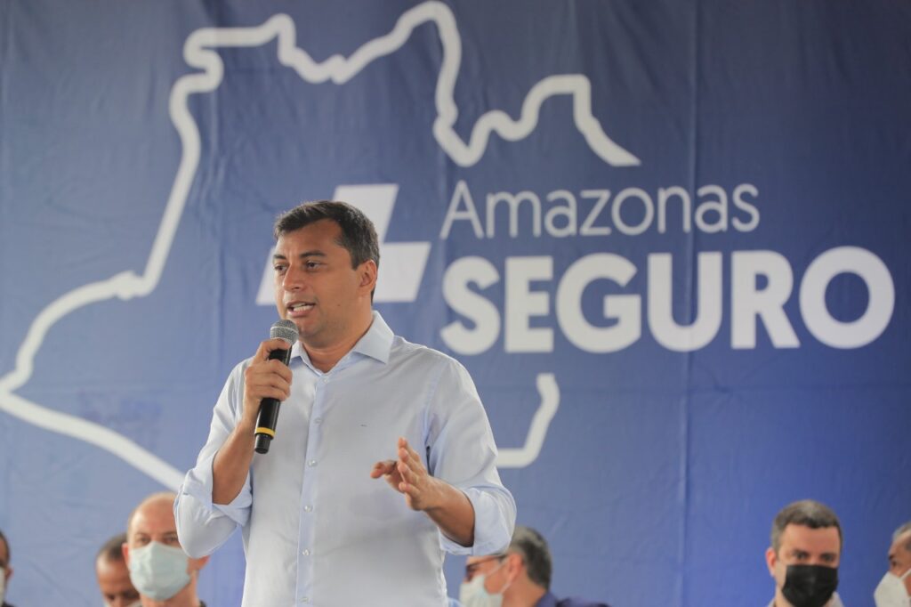 Governador do AM Wilson Lima entrega equipamentos as forças de segurança