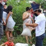 Comunidade indígena Beija Flor recebe sementes de árvore do governo do AM