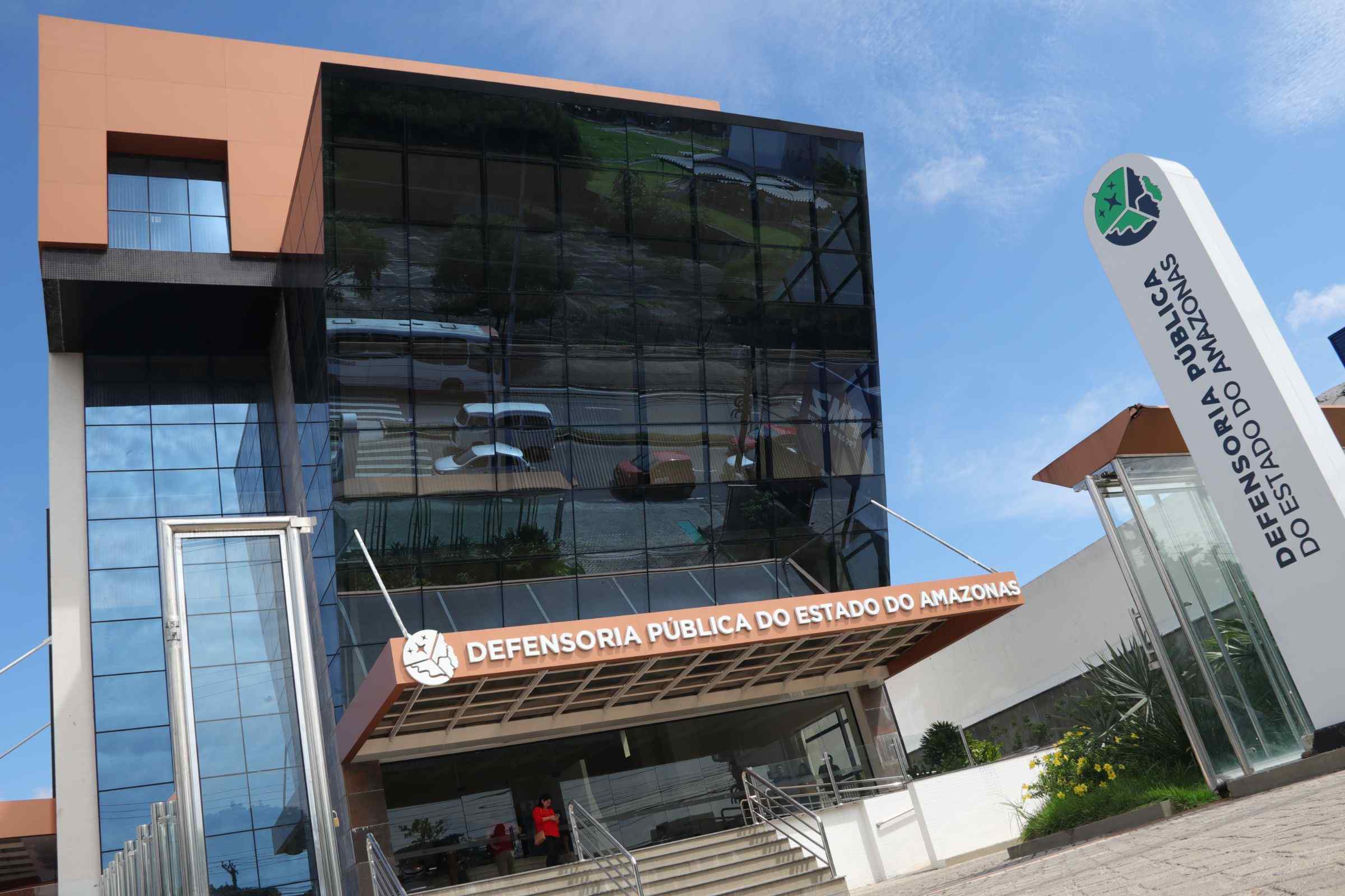 Defensoria abre vaga para est&aacute;gio com sal&aacute;rio de mais de R$ 2 mil em Coari  - Portal Em Tempo