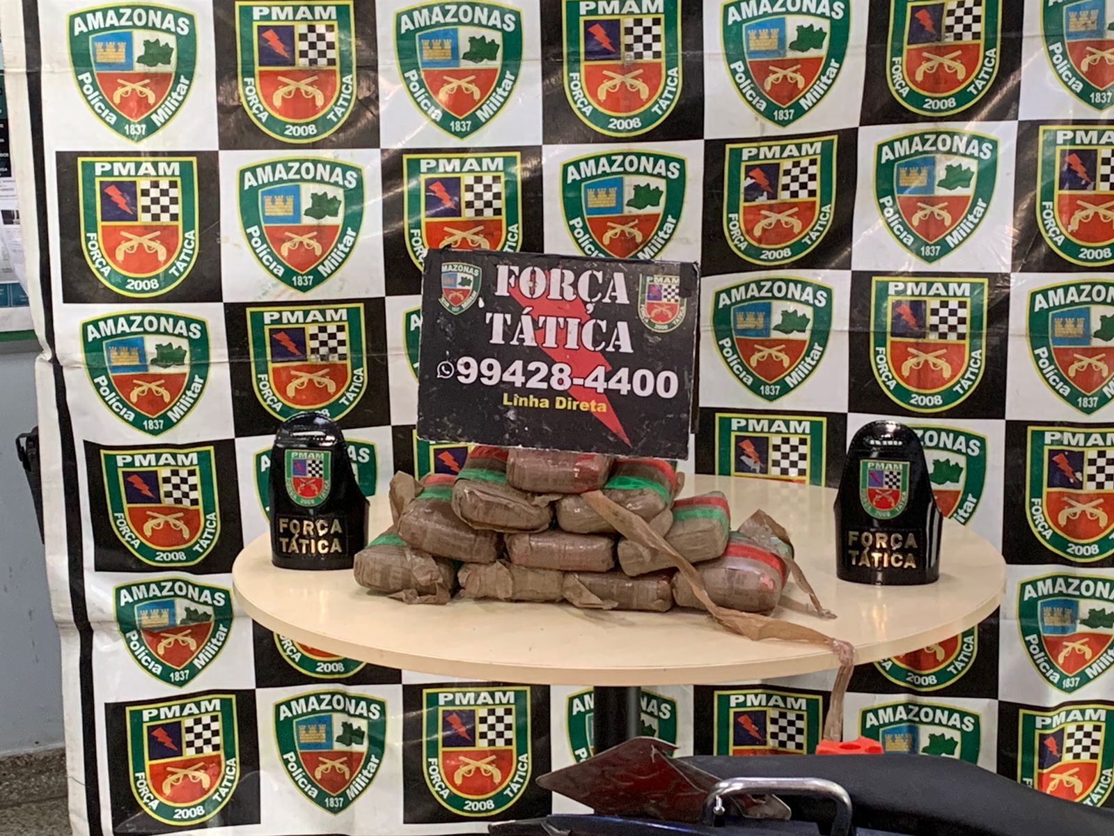 Homem é preso com 10kg de droga em carro na Avenida Brasil