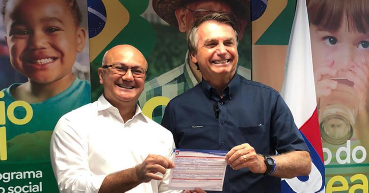 Menezes filia-se oficialmente ao PL sob as ‘bençãos’ de Bolsonaro