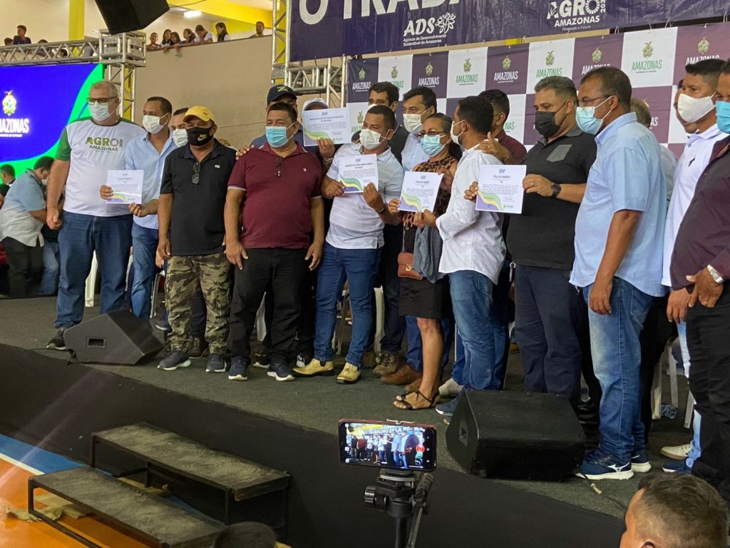 Entrega de registro em Tefé
