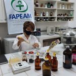 Professora e bióloga, Renata Takeara Hattori.