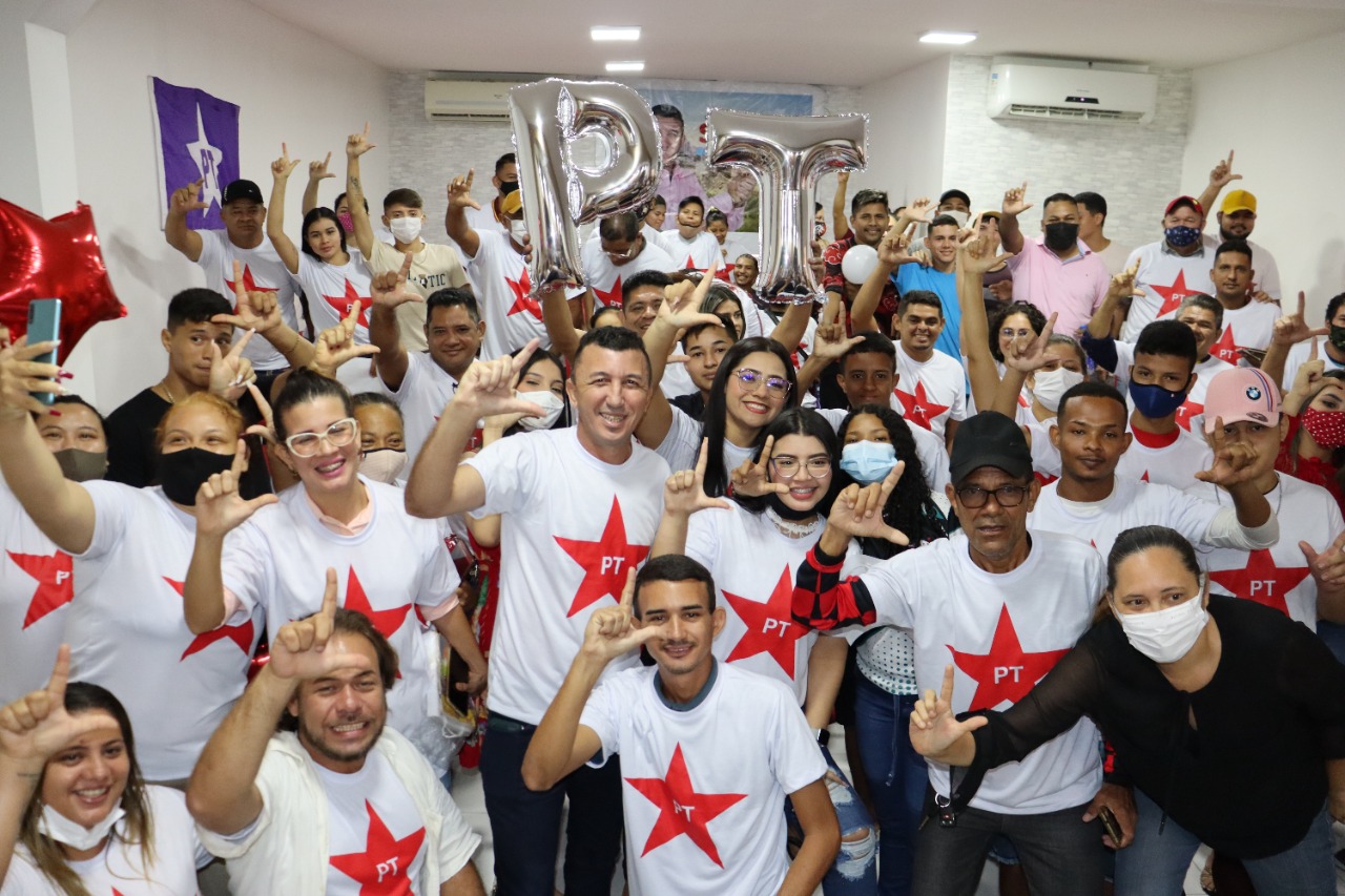 Sassá participa de Ato de Filiação de Jovens no PT e confirma que já tem candidatos majoritários