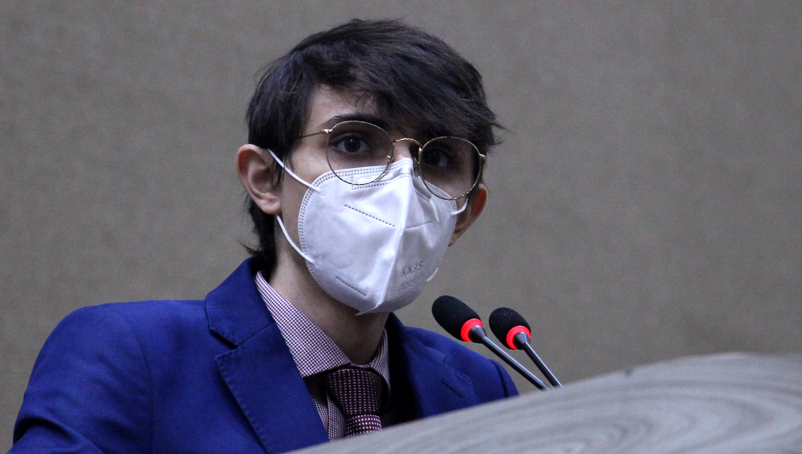 Amom anuncia filiação ao Cidadania e avaliará candidatura a deputado federal