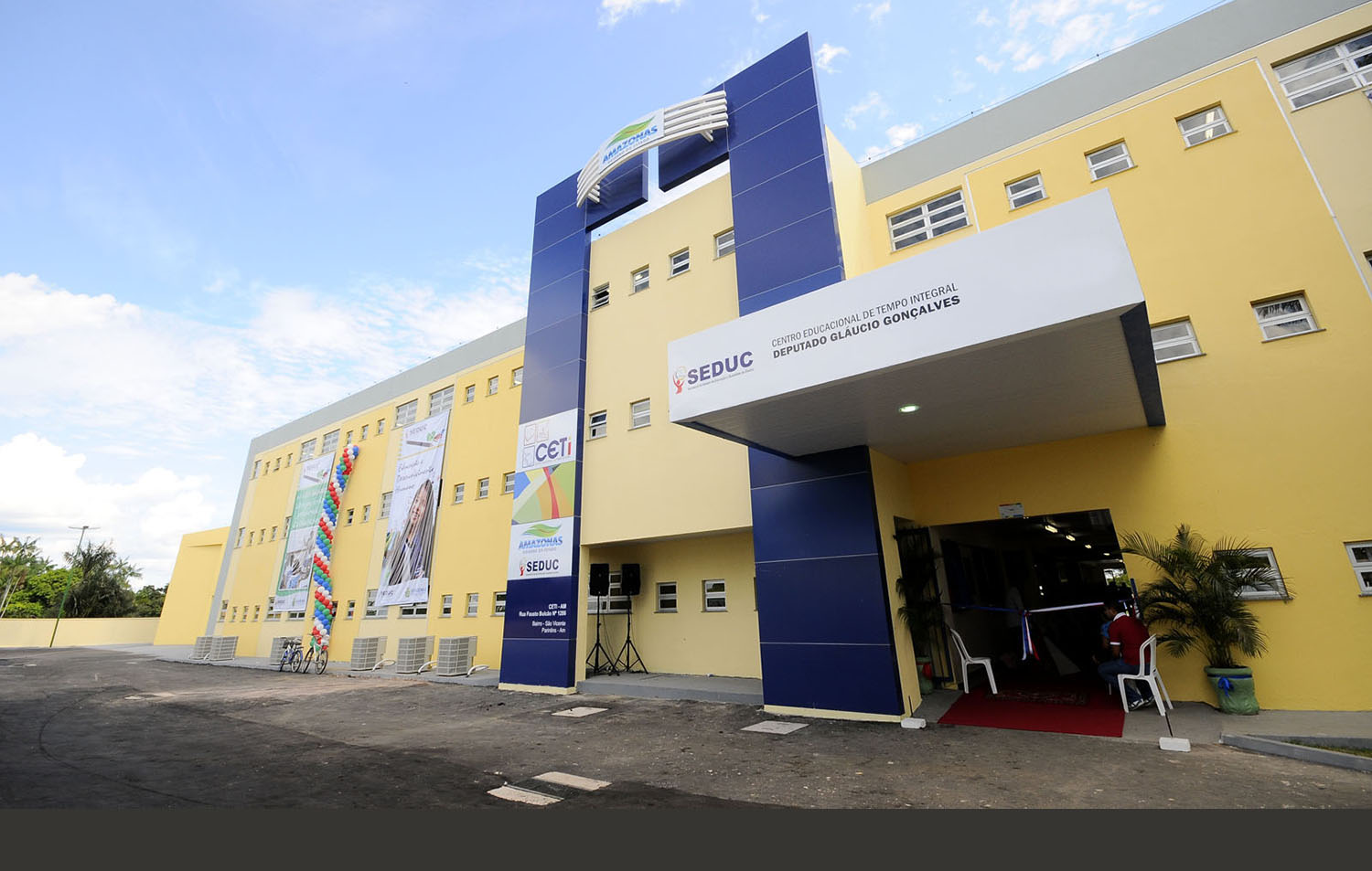 Alunos sofrem intoxicação com gás de ar-condicionado em escola do AM