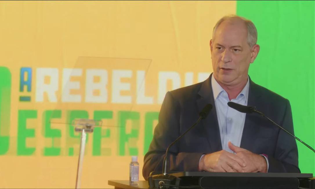 Ciro Gomes ataca Lula, mas diz que Bolsonaro é pior do que petista