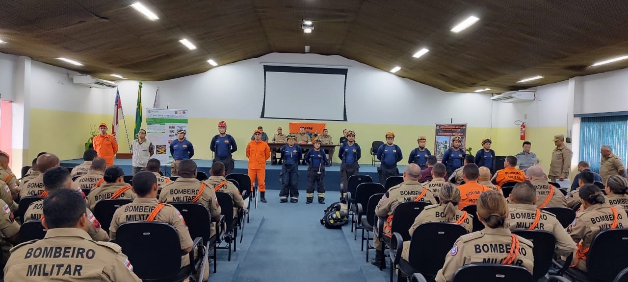 Corpo de Bombeiros inicia curso de Salvamento Veicular