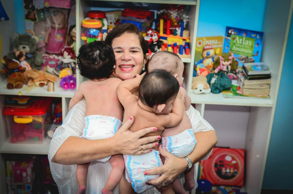 Magaly-Araújo-é-diretora-do-Lar-Batista-Janell-Doyle