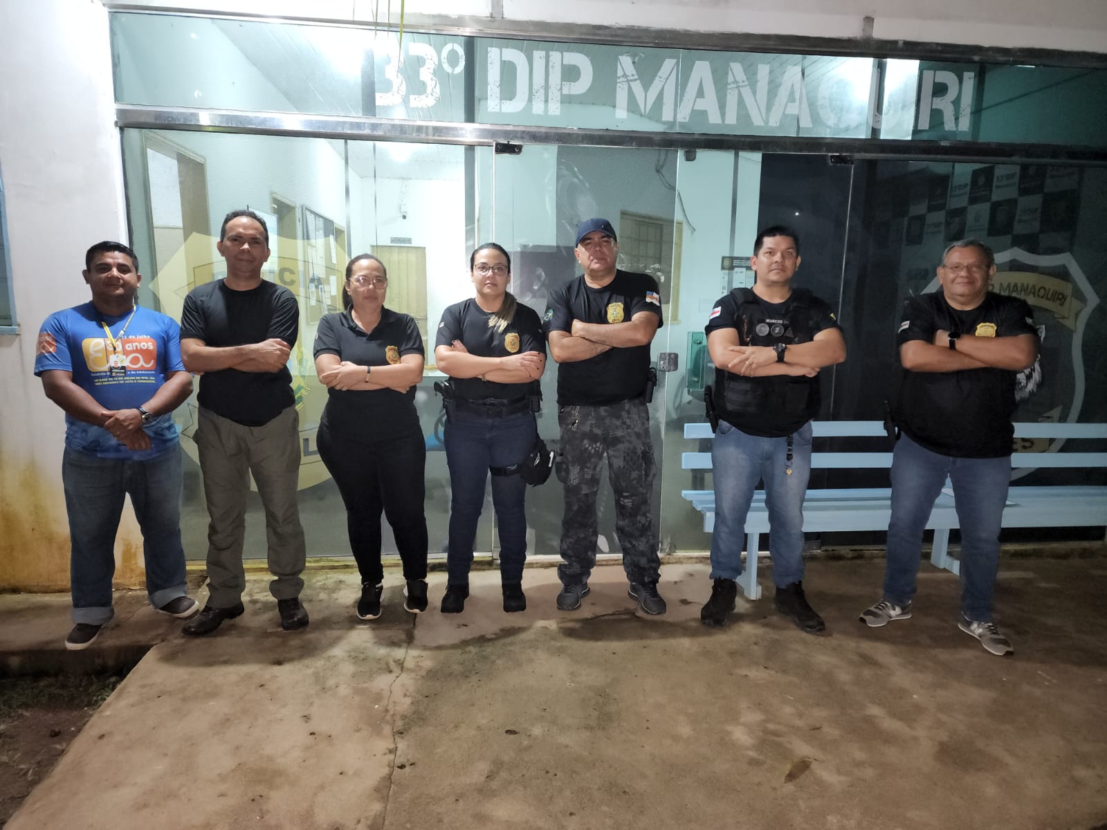 Jovens são presos e um adolescente apreendido por tráfico de drogas em Manaquiri