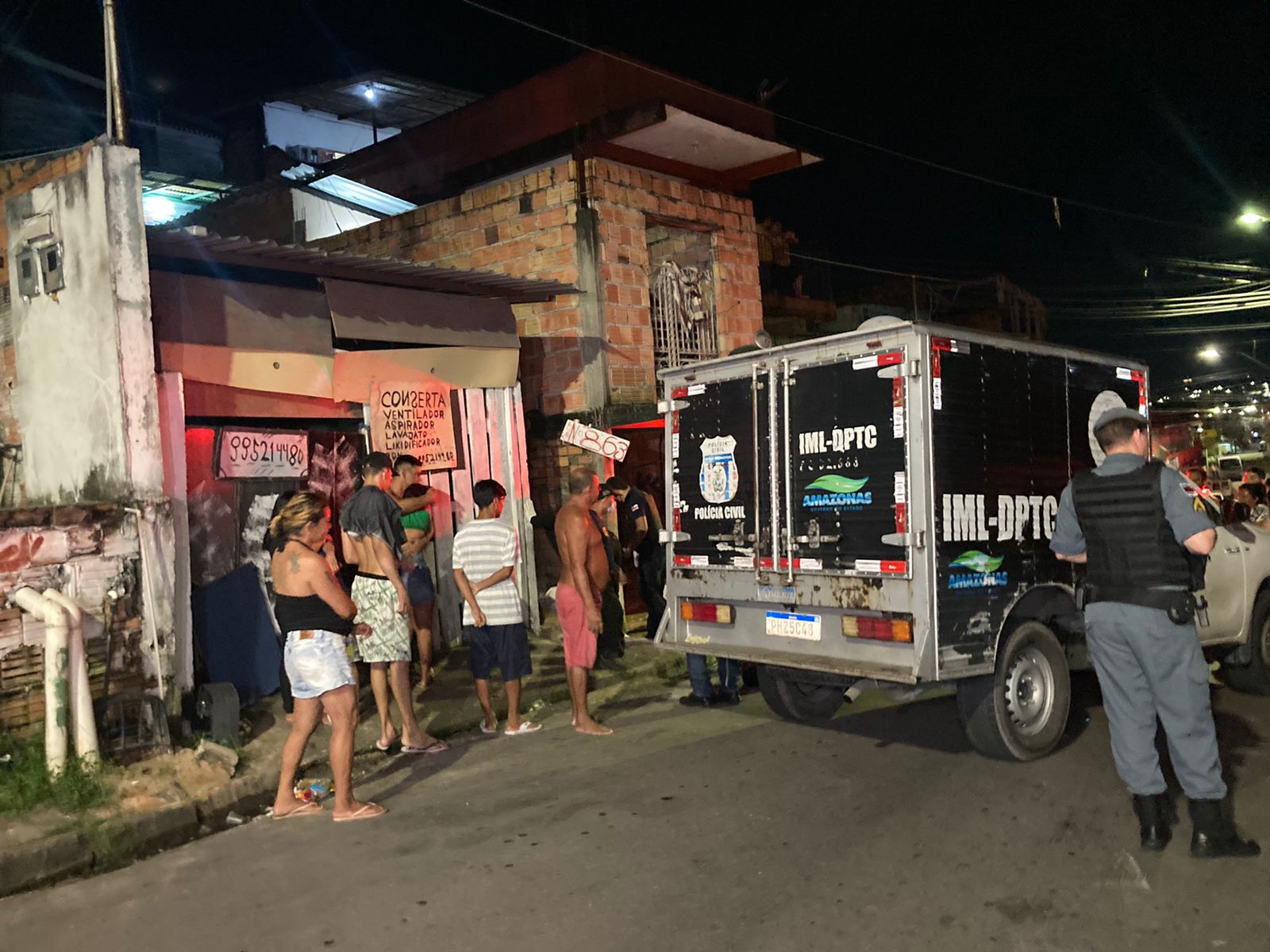 Jovem é executado na frente da casa da sogra com 20 tiros em Manaus