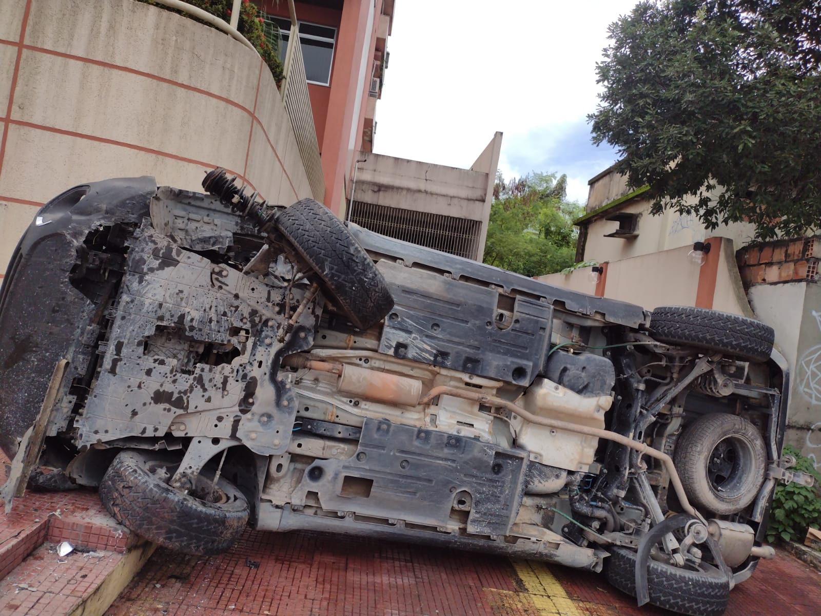 No feriado, acidente de trânsito deixa vítimas lesionadas em Manaus