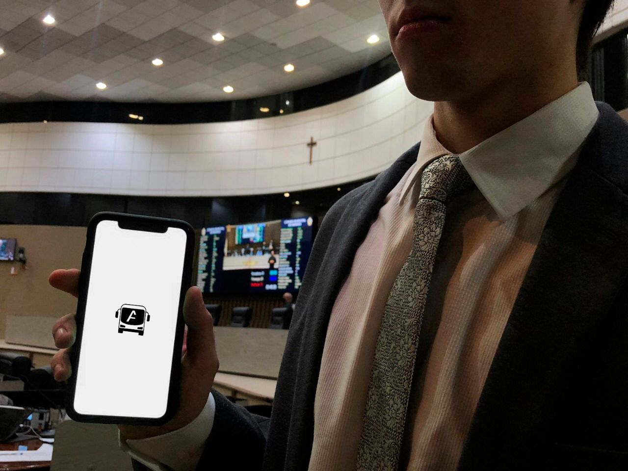 Aplicativos de Amom têm quase 2,3 mil inscritos para testes iniciais após 48h de anúncio