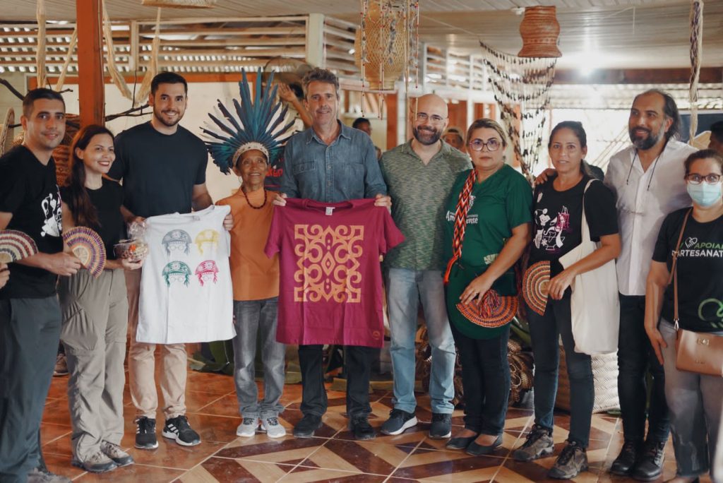 Oficina internacional de artesanato