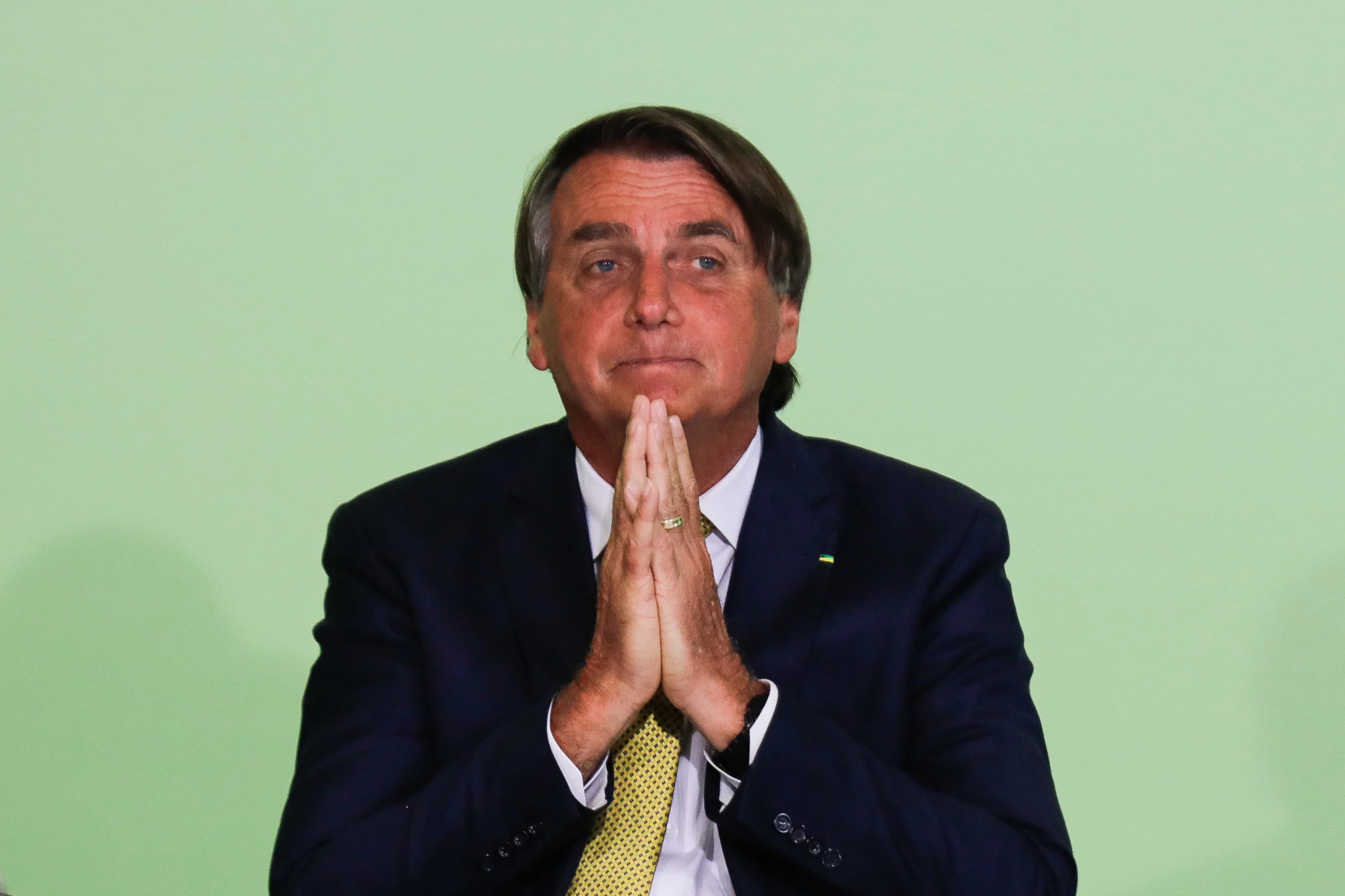 Auxílio Brasil: Bolsonaro sanciona valor mínimo permanente de R$ 400