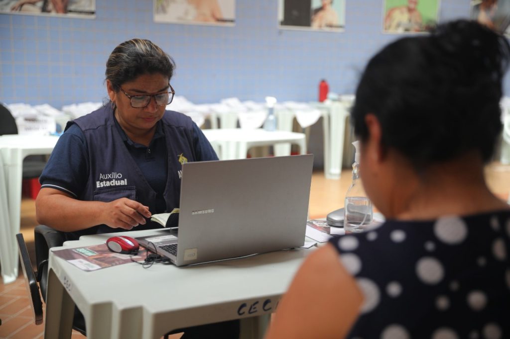 entrega do Auxílio Estadual