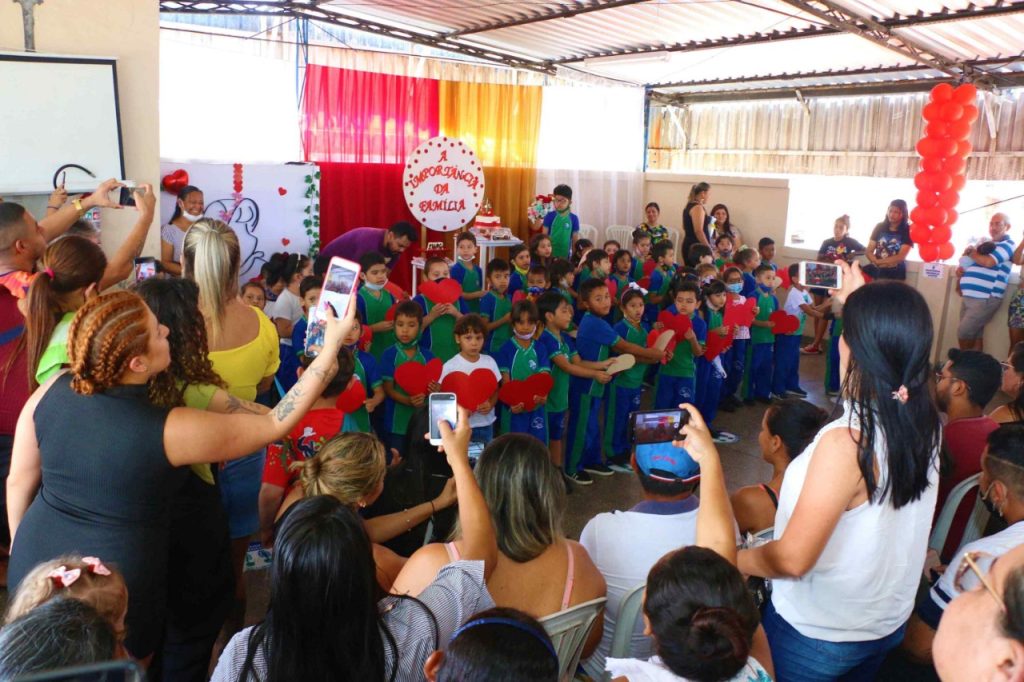 apresentações culturais de estudantes