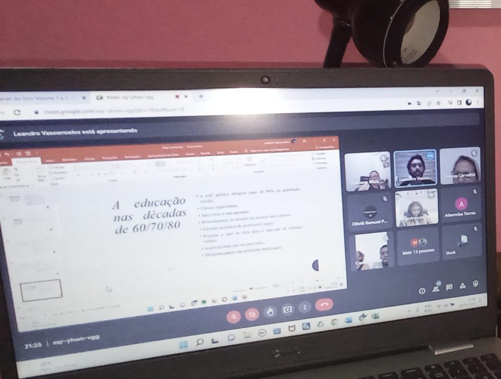 Redesenho da sala de aula para o estudante do século XXI