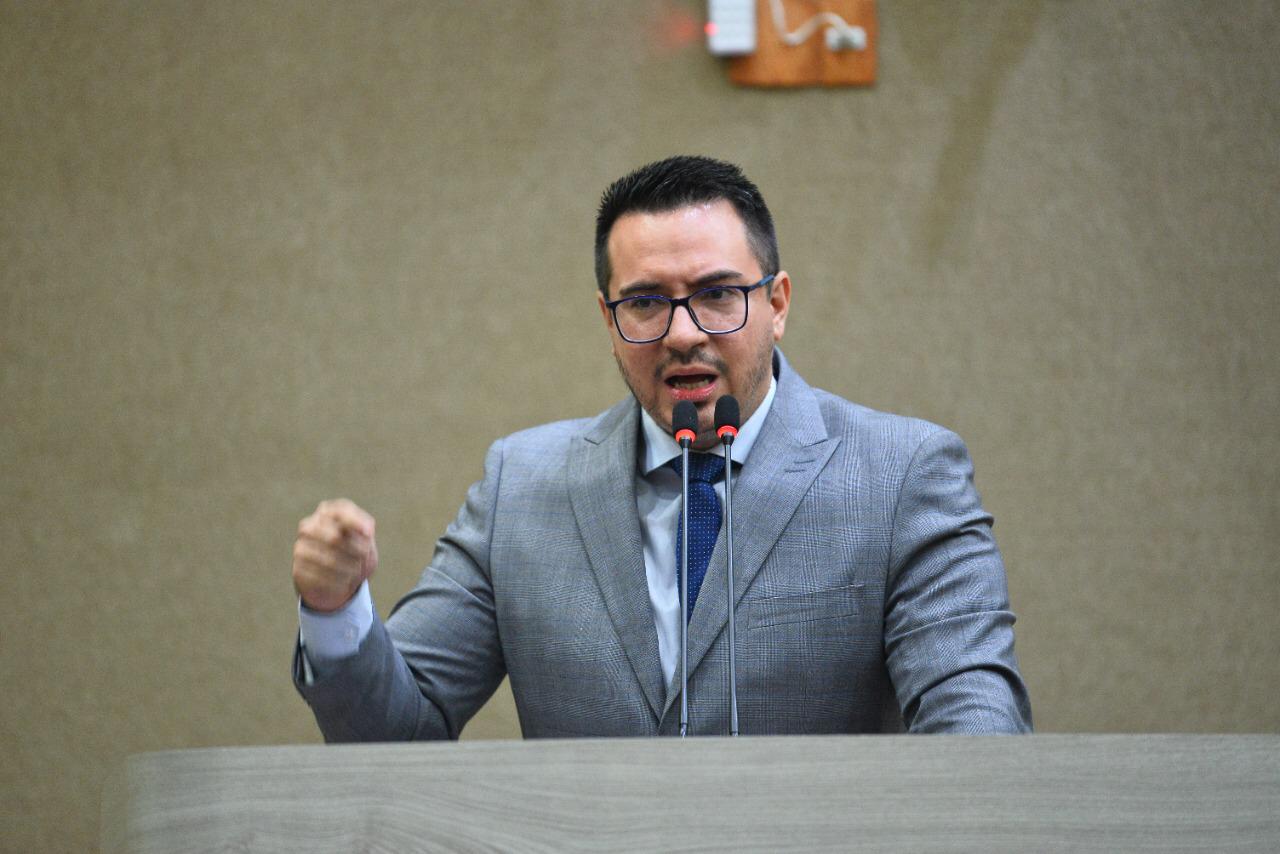 PL que garante fim da validade do laudo para pessoas com TEA avança na CMM