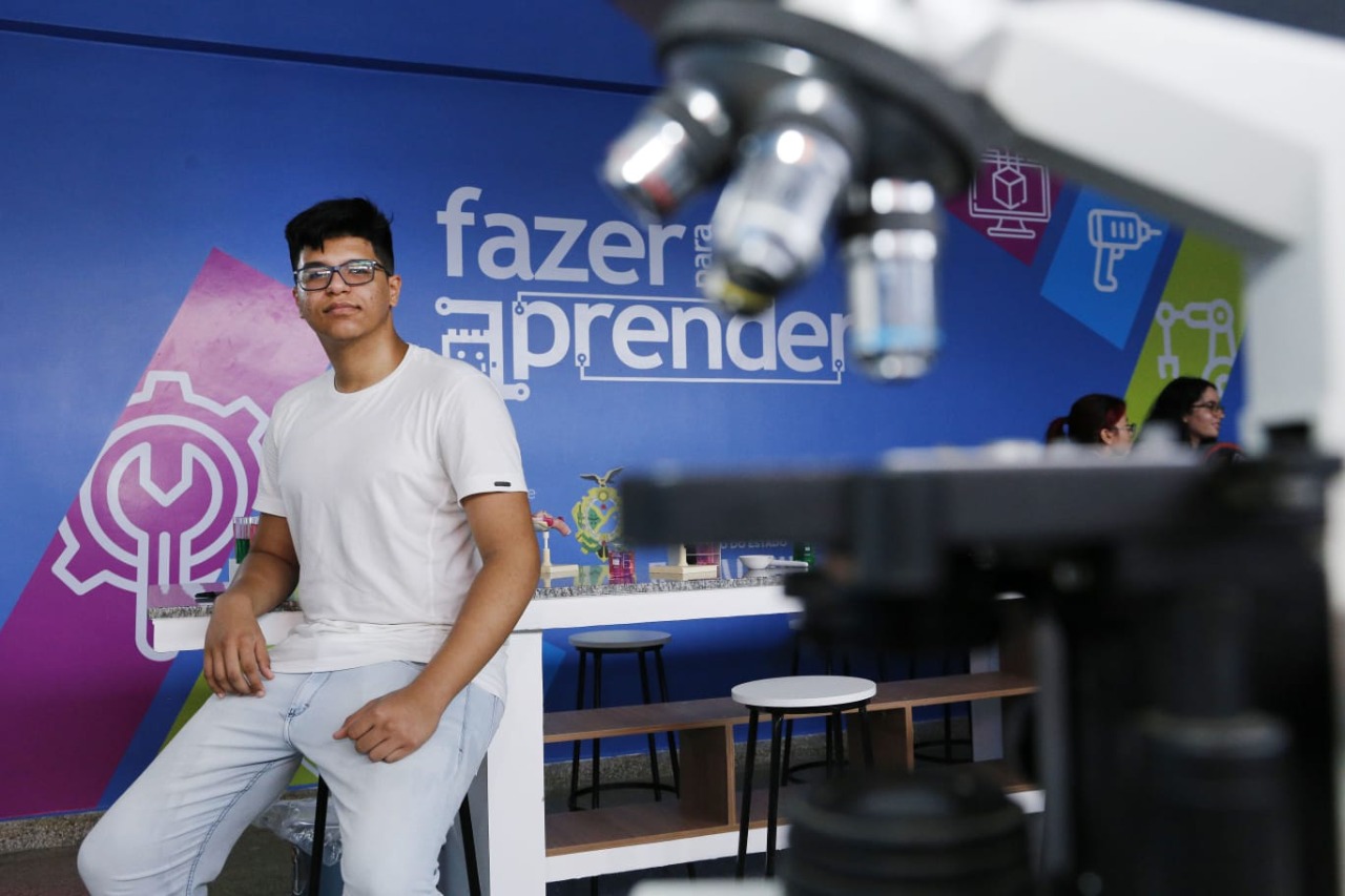 Aluno de escola estadual do AM é selecionado para intercâmbio nos EUA