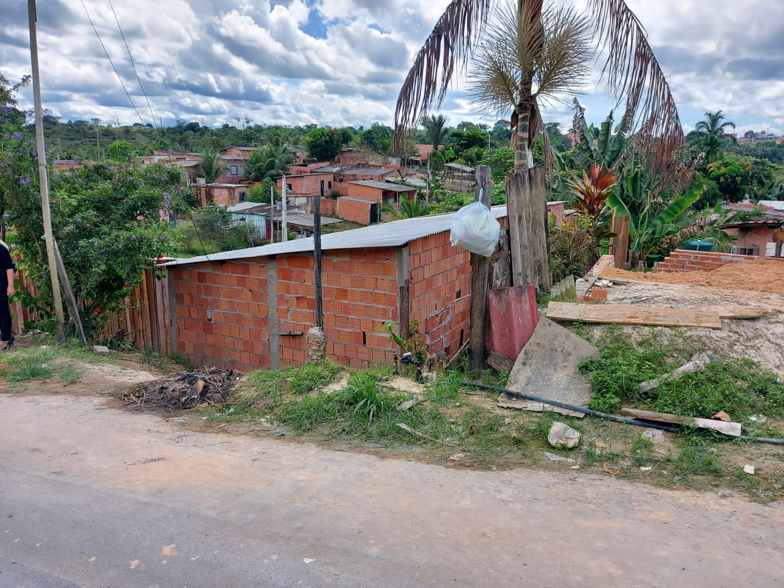 Jovem esfaqueia padrasto após presenciar irmãos sendo agredidos em Manaus