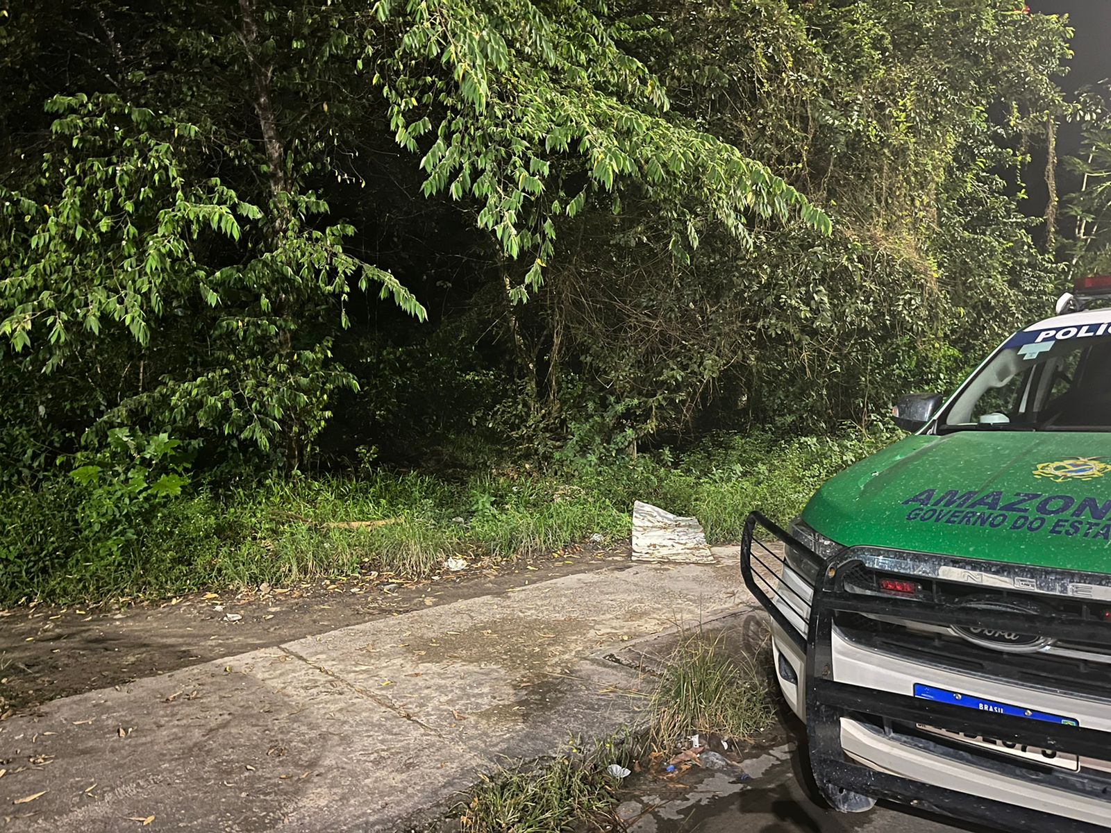 Homem é arrastado para ramal e executado a tiros em Manaus