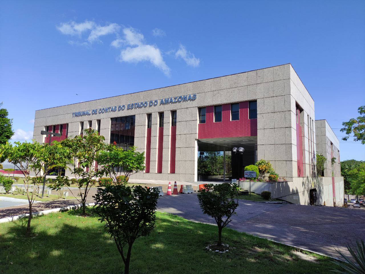 Com ministro do STF, TCE-AM realiza fórum internacional de controle