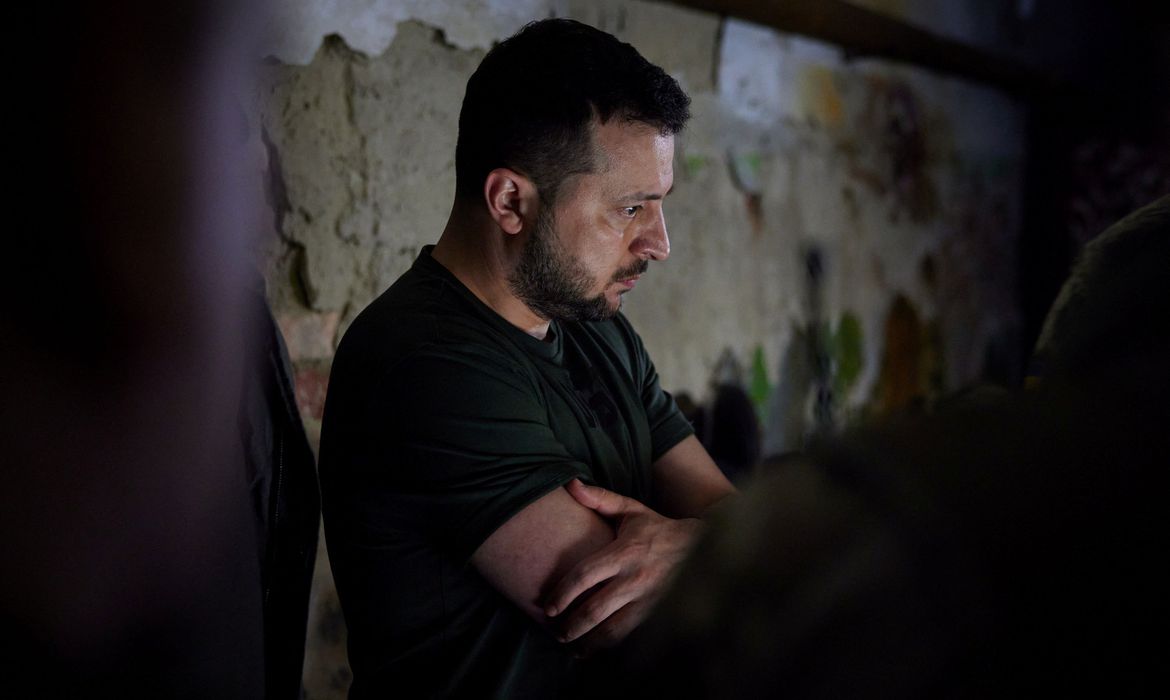 Zelenskiy diz que milhões podem morrer de fome devido a bloqueio russo