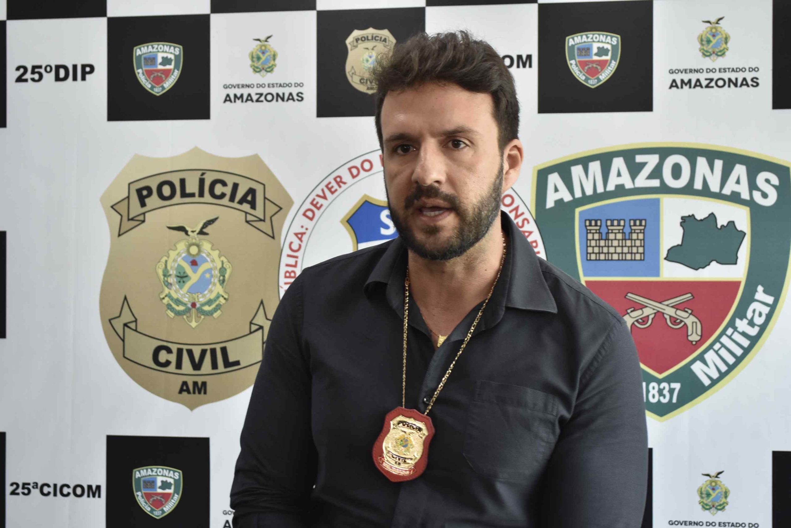 Mulher é presa por aplicar golpe contra motorista de aplicativo em Manaus