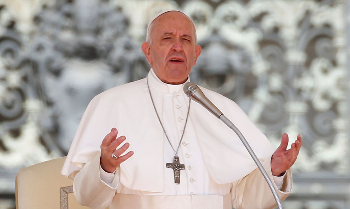 Papa pede cessar-fogo na guerra entre Israel e Hamas e libertação