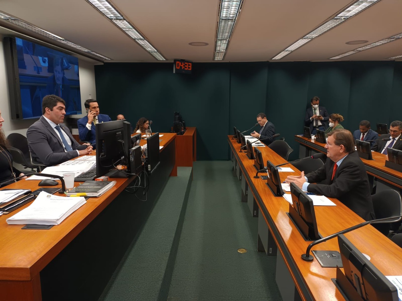 Paulo Guedes terá que explicar na Câmara ameaças à Zona Franca de Manaus
