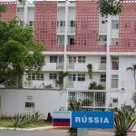 Fachada da embaixada da Rússia em Brasília