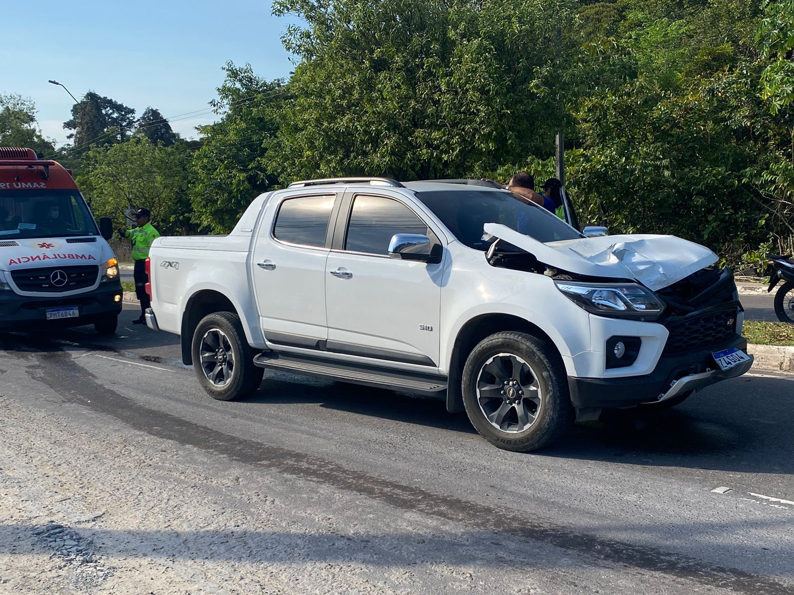Ciclista morre após ser atropelado a caminho do trabalho em Manaus