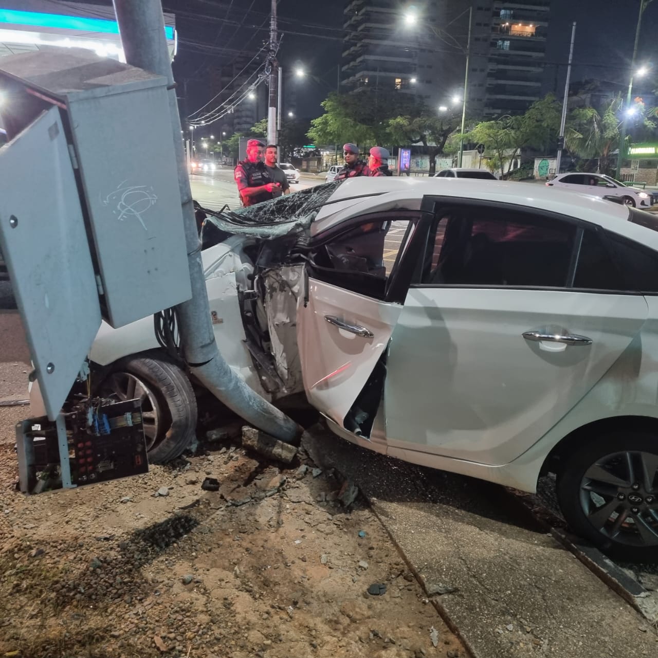 Grupo criminoso sofre acidente após troca de tiros com a polícia em Manaus