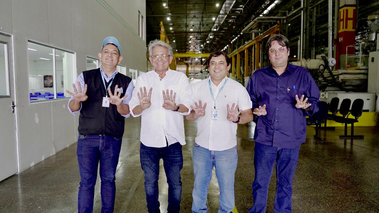 Pauderney Avelino visita Fábrica da ZFM e dialoga com trabalhadores