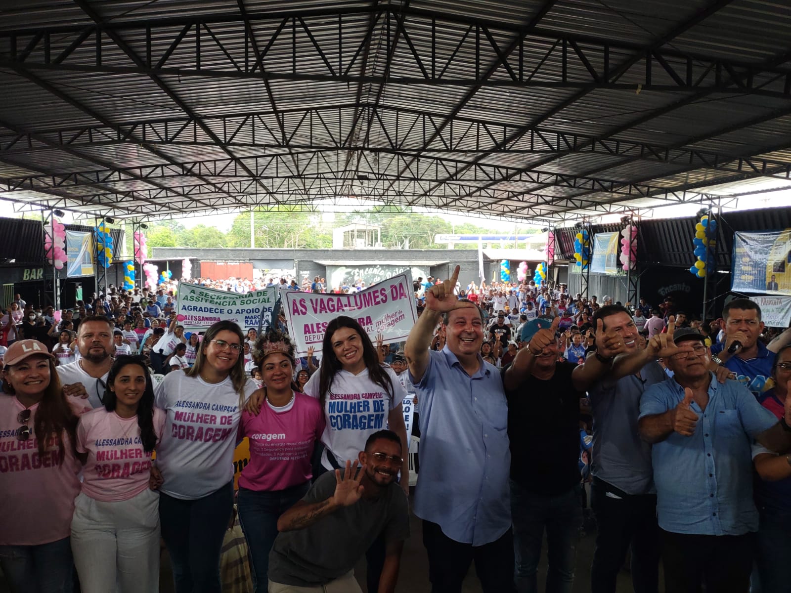 Omar Aziz, Marcelo Ramos e Alessandra Campêlo participam de ato político em Novo Airão