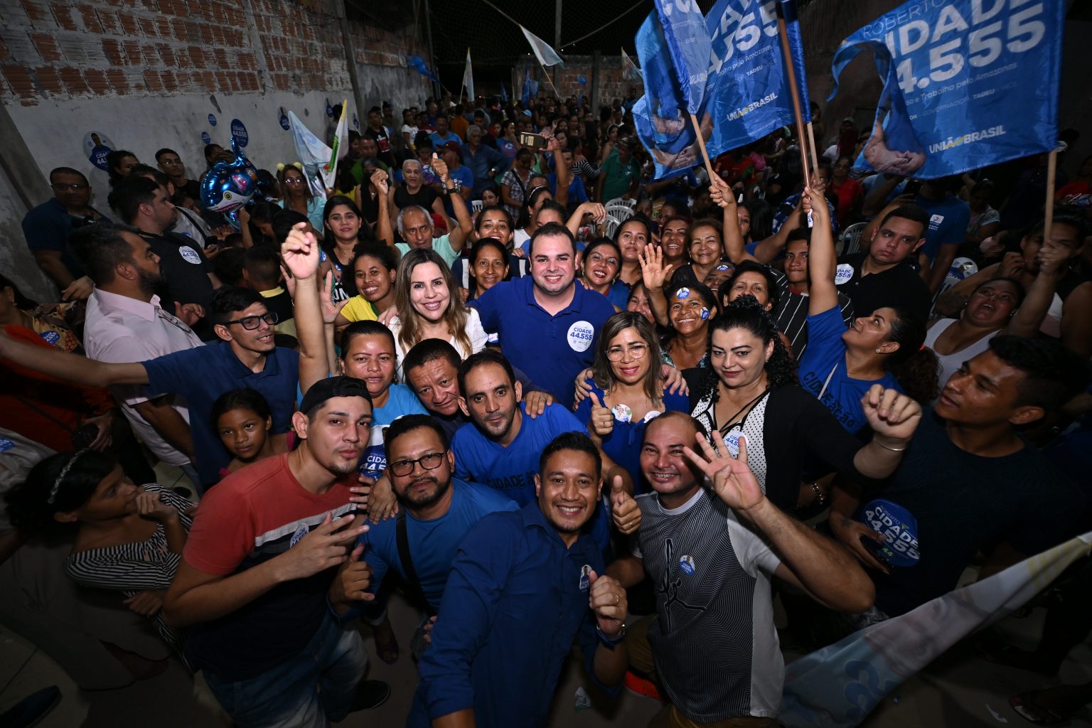 Roberto Cidade apresenta propostas para eleitores das zonas Leste e Centro-Sul de Manaus