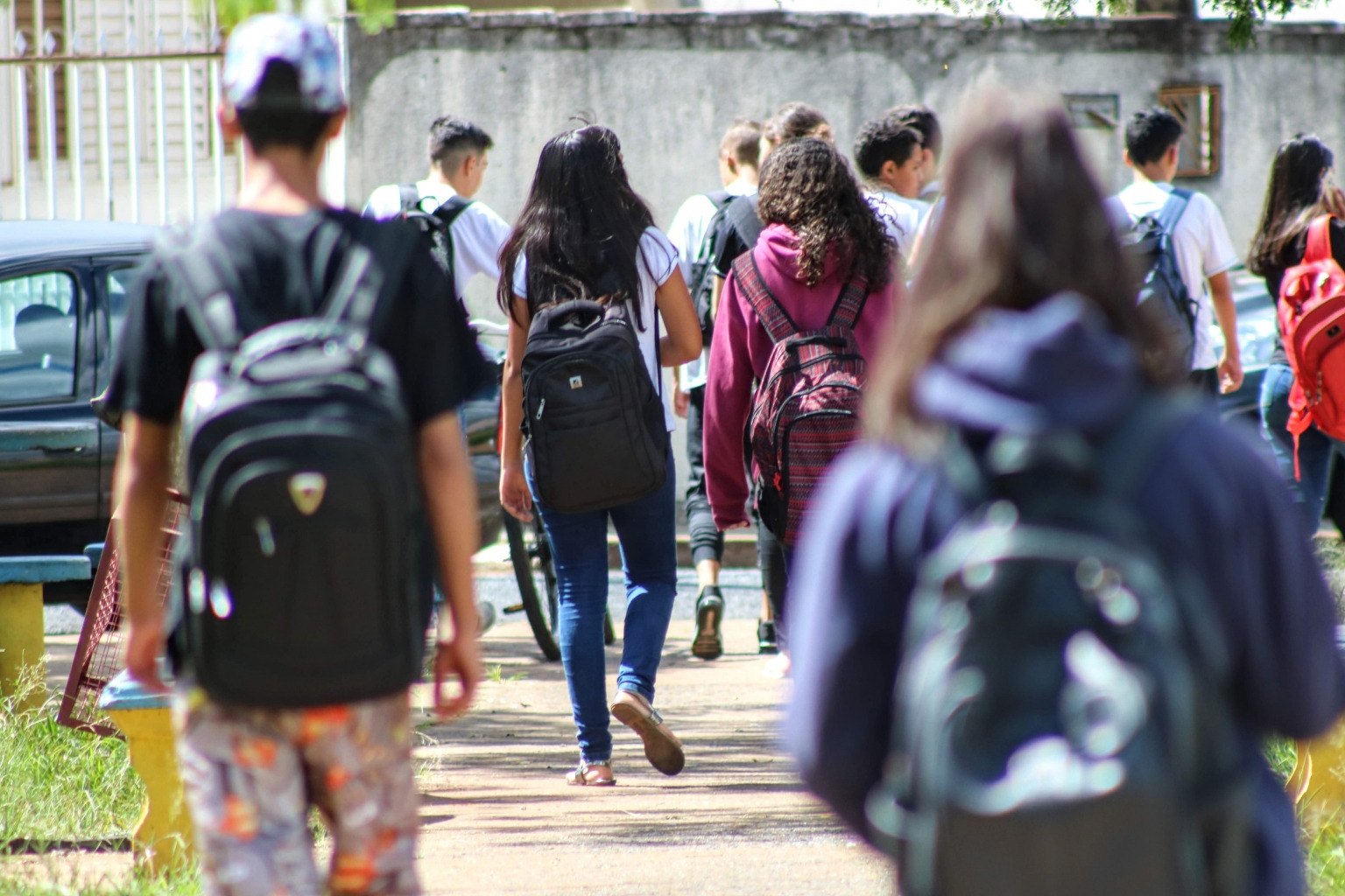 Para jovens, presidente deve priorizar educação e empregos