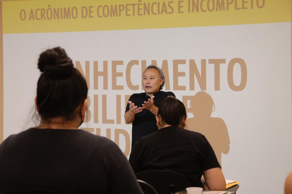 Marketing de relacionamento é tendência para captar clientes, diz especialista