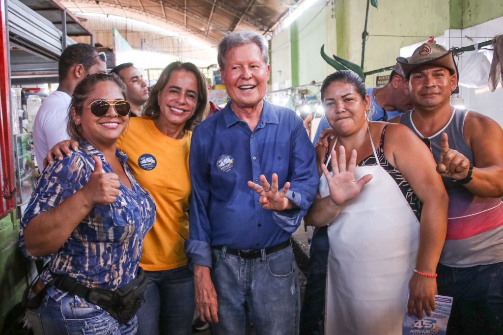 Arthur Neto faz campanha em Iranduba