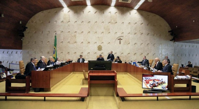 STF forma maioria para manter suspensão do piso de enfermagem