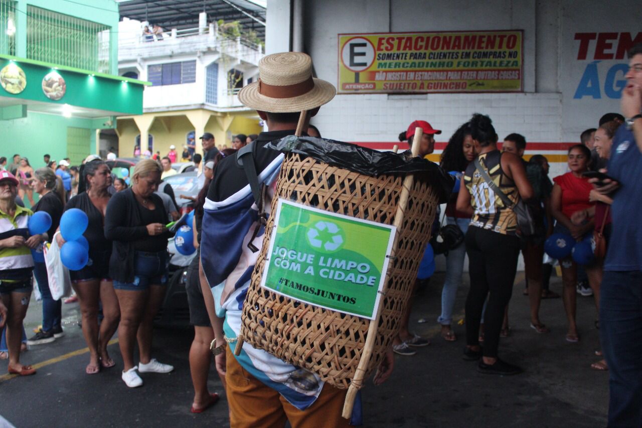Campanha de Amom Mandel coleta lixo de caminhadas em Manaus e no interior do AM