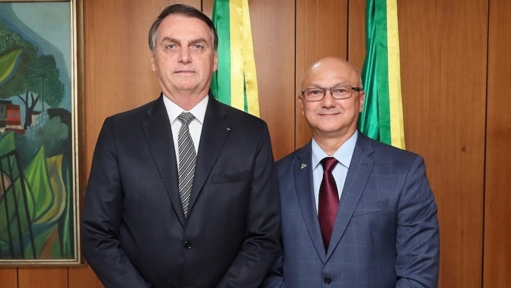 Bolsonaro vem ao Amazonas fazer comício para coronel Menezes e aliados neste mês