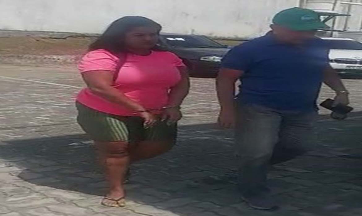 Polícia Civil do AM prende mulher por estelionato e uso de documento falso