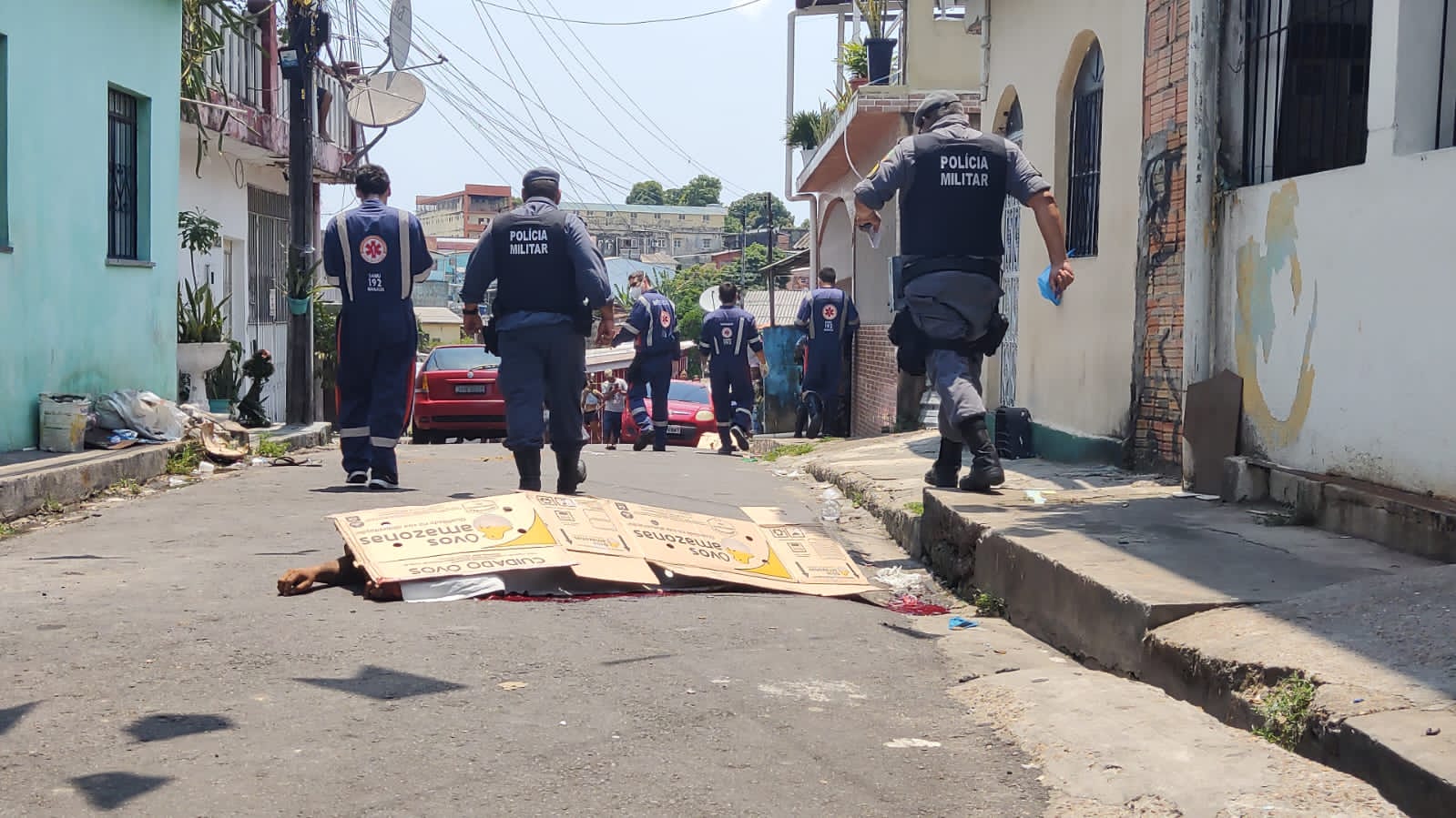 “Neguinho e pipoca” são executados em plena luz do dia no Japiim, em Manaus