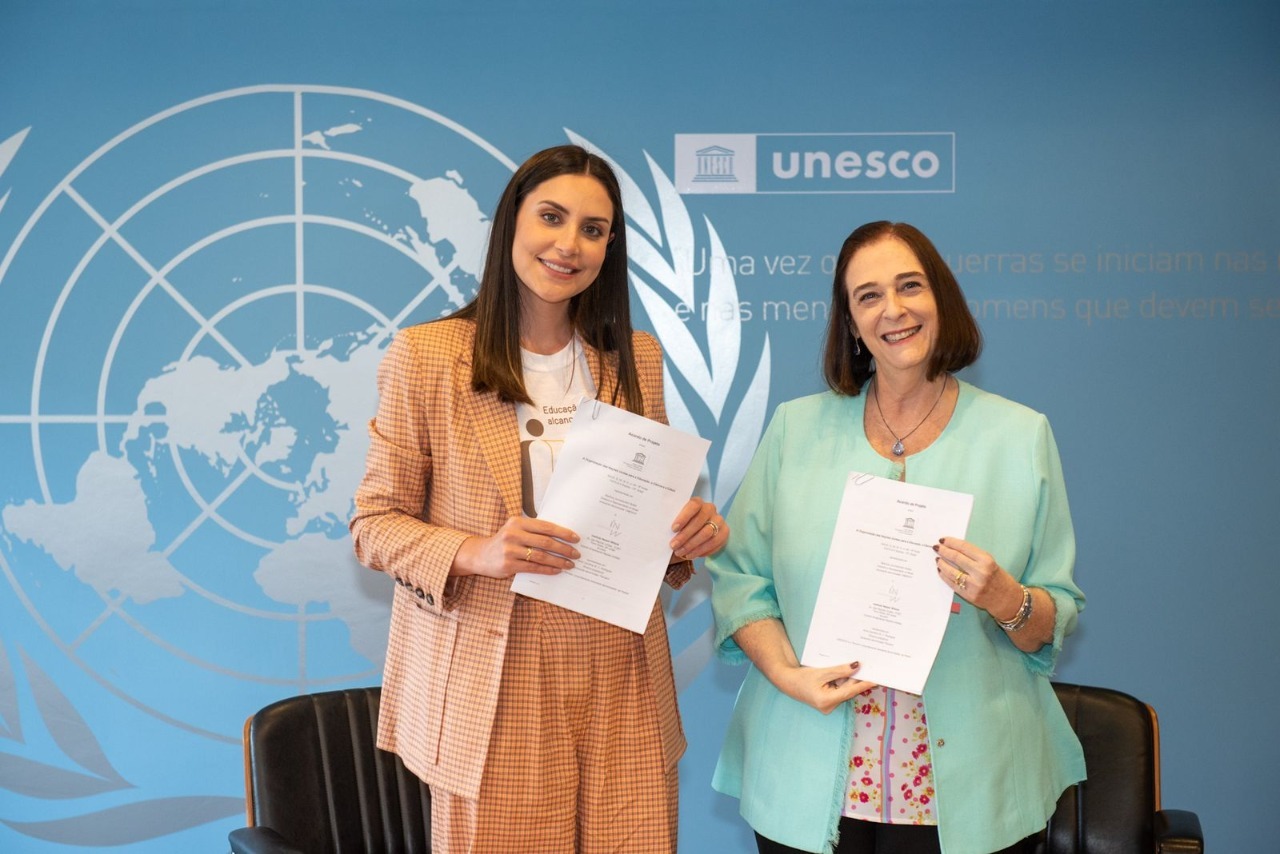A presidente do INW, Anne Wilians (à esquerda), e a representante da Unesco no Brasil, Marlova Jovchelovitch Noleto