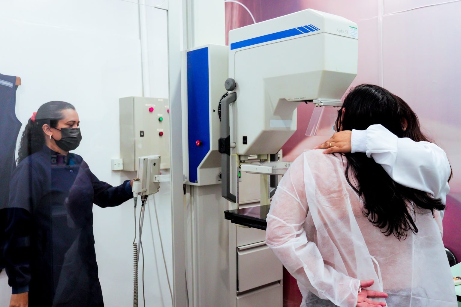 Webconferência discute prevenção e tratamento do câncer de mama em Manaus