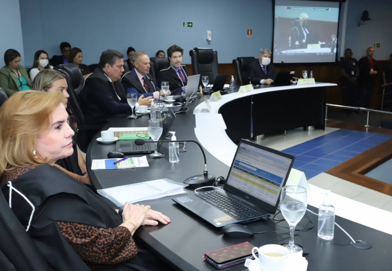 TCE-AM reprova contas e multa ex-presidente da Câmara de Manacapuru em R$ 23 mil