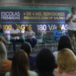 Governador do Amazonas anuncia premiação para educadores e curso de Mestrado